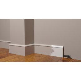 Плинтус Décor Dizayn DD715 под покраску 9*1,3*200 см