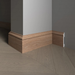 Плинтус Décor Dizayn 005-90SH окрашенный 7,9*1,3*240 см 