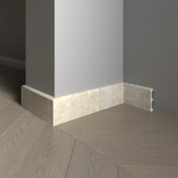 Плинтус Décor Dizayn 706-10 окрашенный, 8*1,3*240 см
